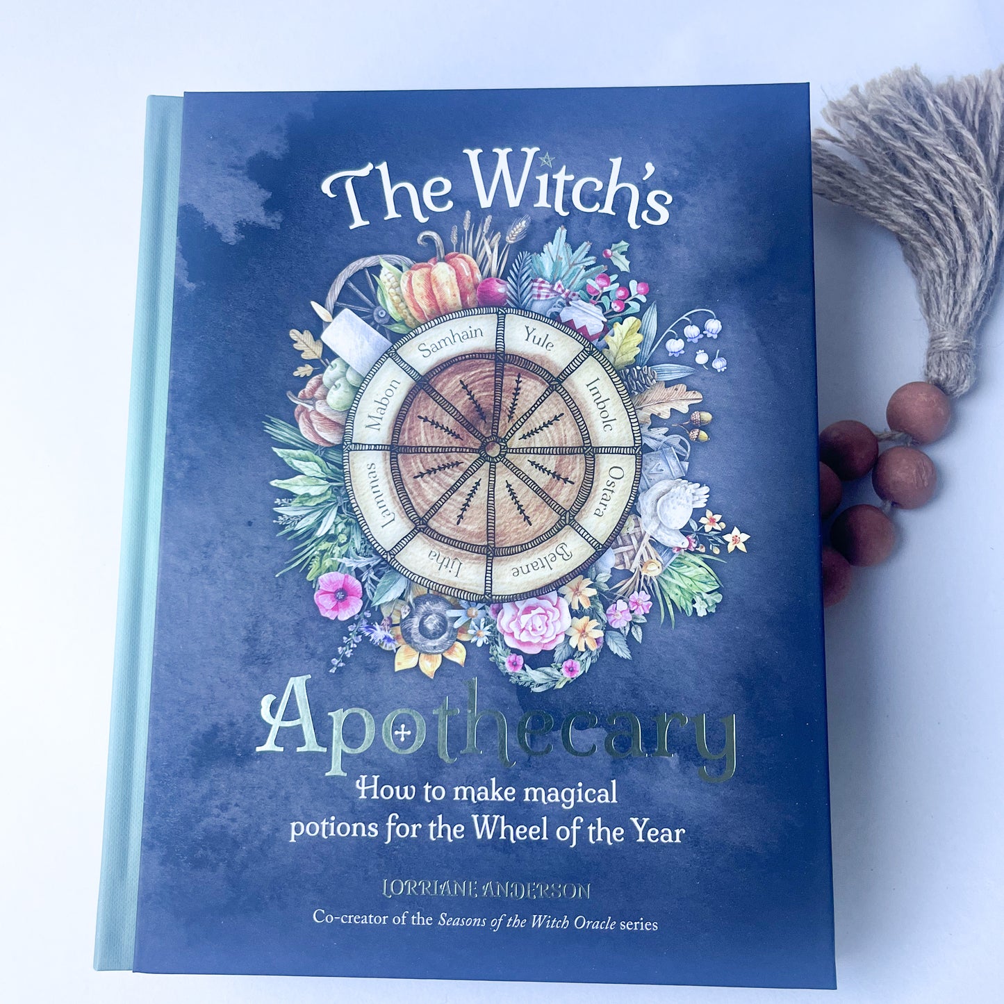 The Witch's Apothecary - Lorriane Anderson