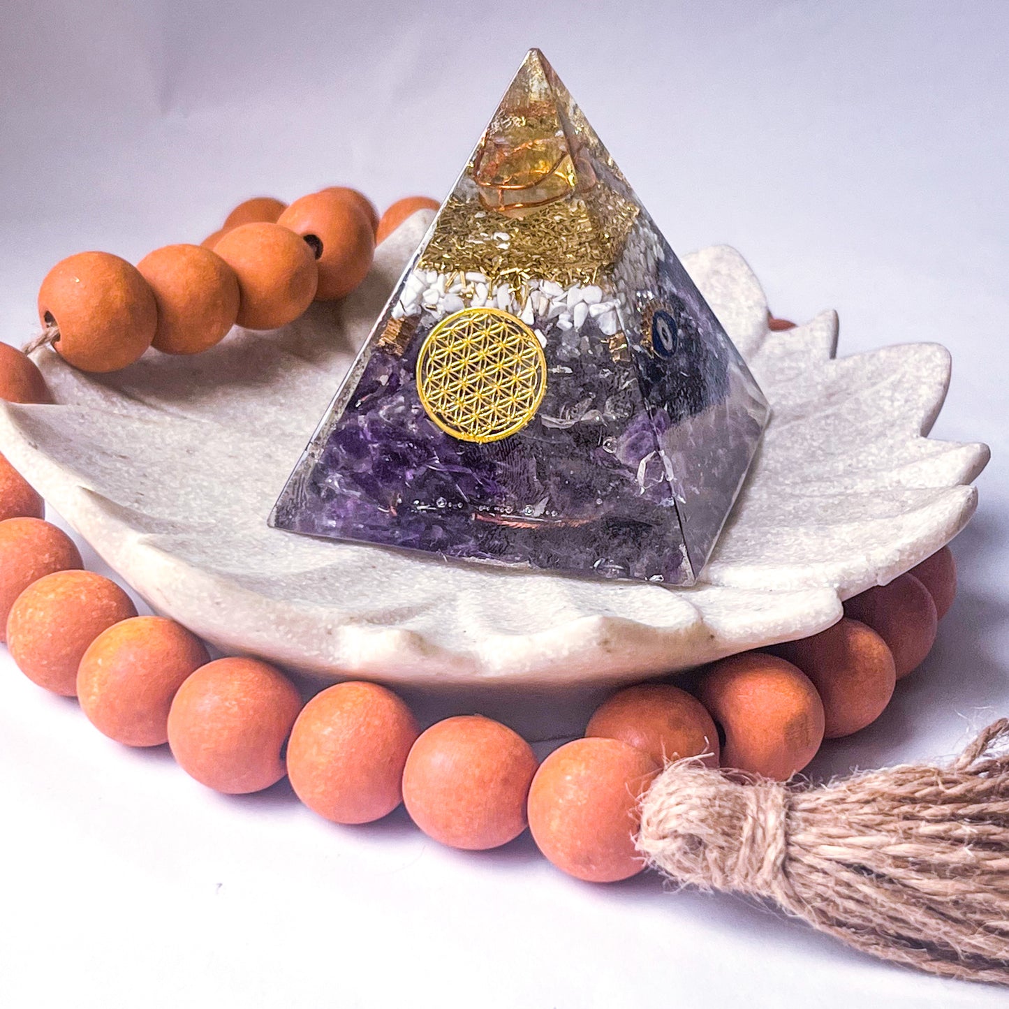 Small Orgonite Pyramid 7.5cm Height - Amethyst & Howlite Evil Eye